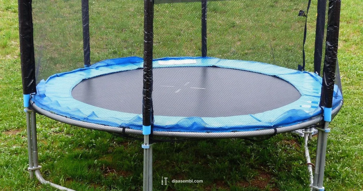 Disassemble a Trampoline Disassemble a Trampoline - Disasembl