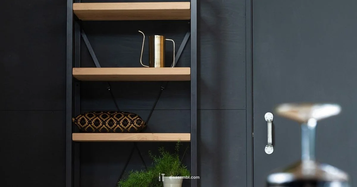 Gas Strut Replacement - Disasembl