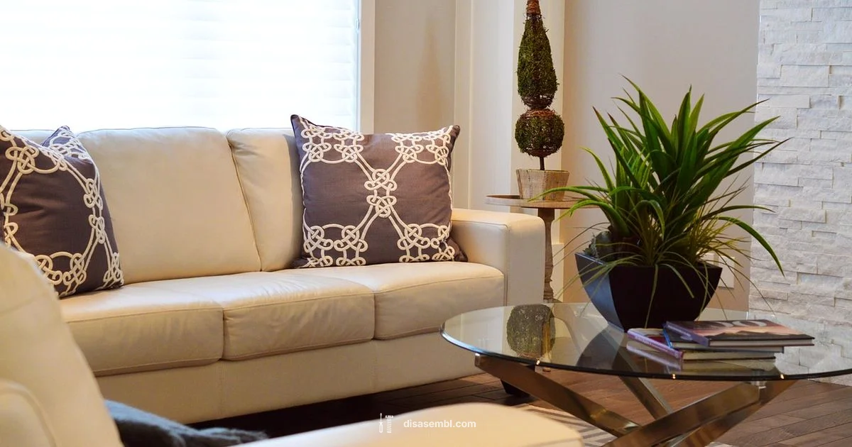 IKEA Couch Assembly - Disasembl