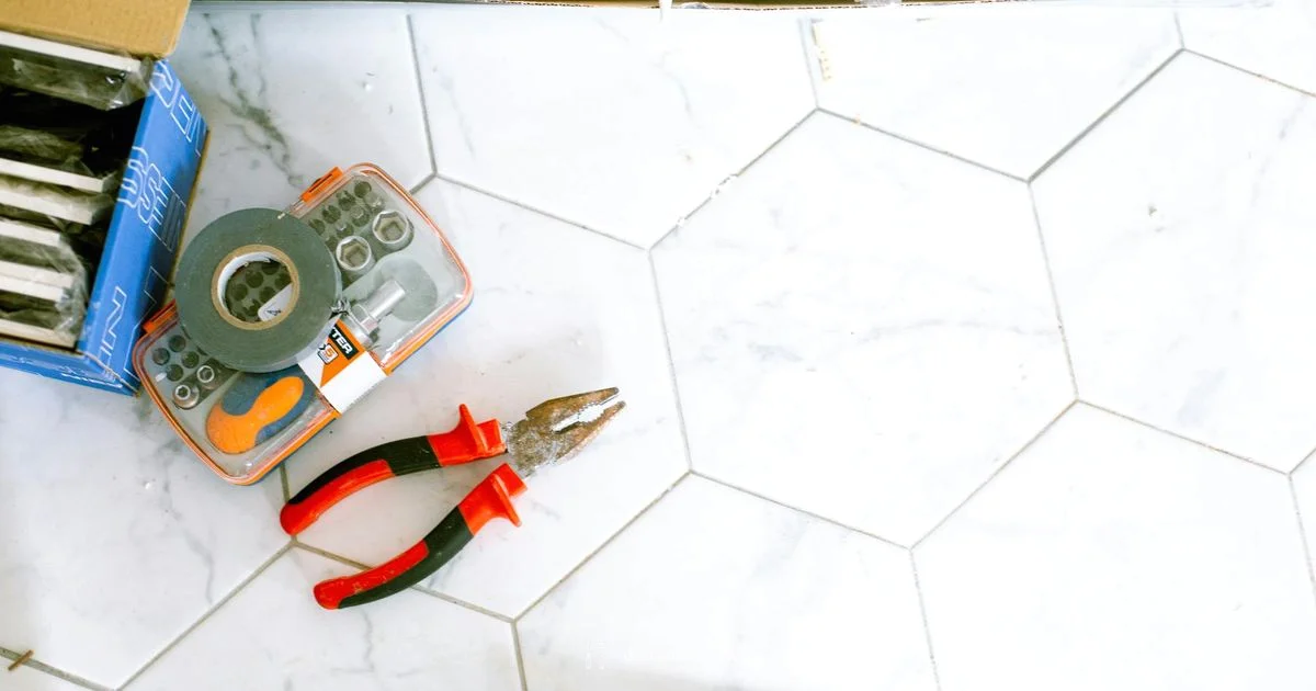 Malm Bed Disassembly - Disasembl